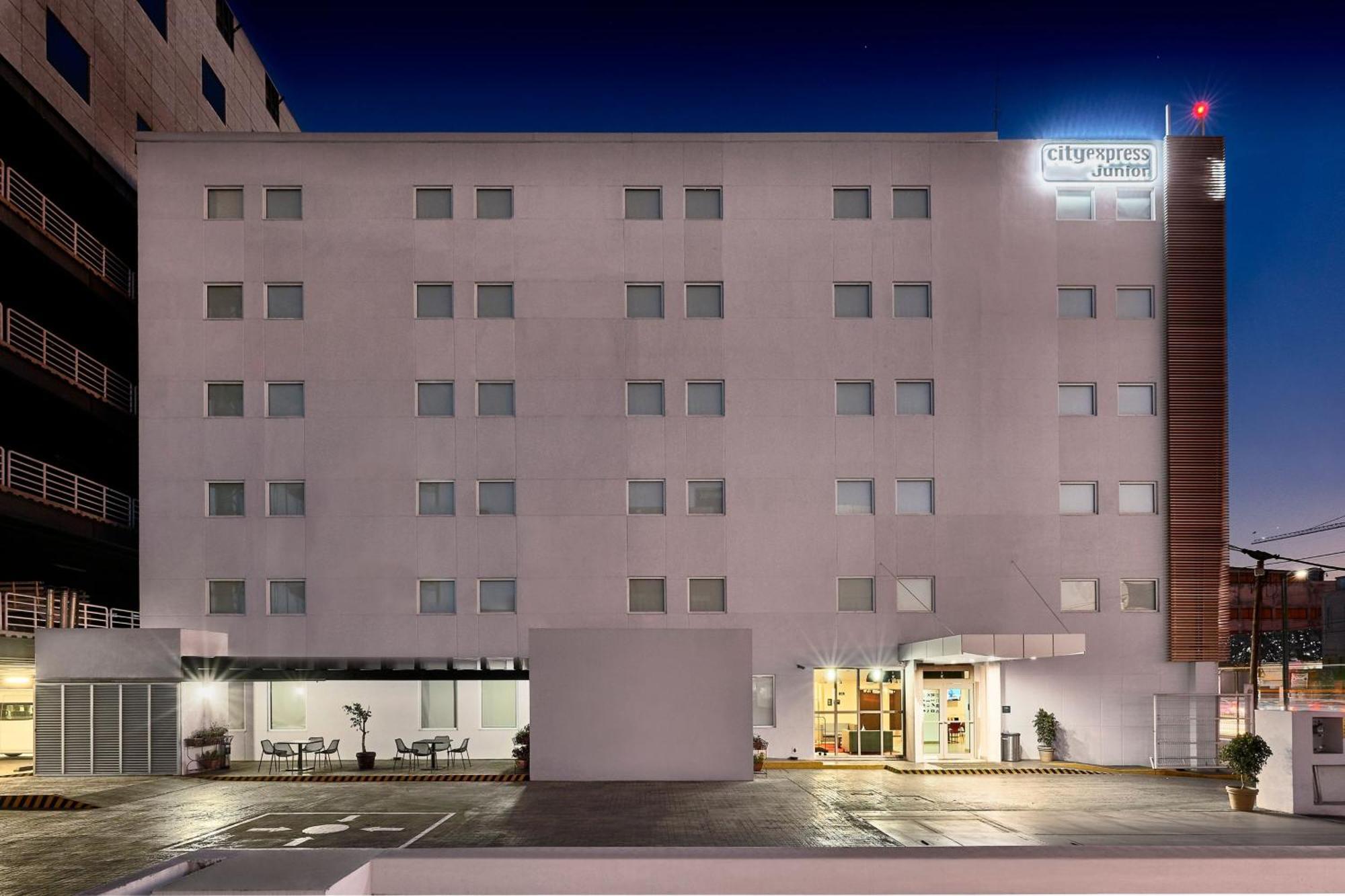 ซิตี้ เอ็กซ์เพรส จูเนียร์ เขตอุตสาหกรรมโตลูกา Hotel โทลุกา ภายนอก รูปภาพ